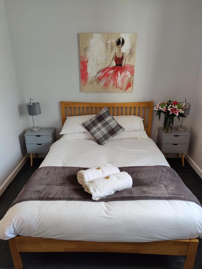 Woolpack Inn Chichester Bagian luar foto
